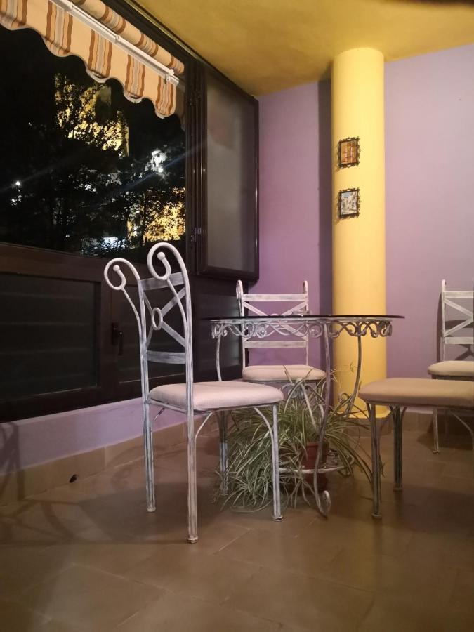 Apartamentos Los Robles 阿尔卡拉德尔胡卡尔 外观 照片